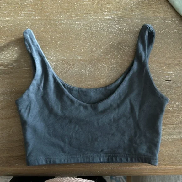 Brandy Melville Lydia Tank - Picture 3 of 3